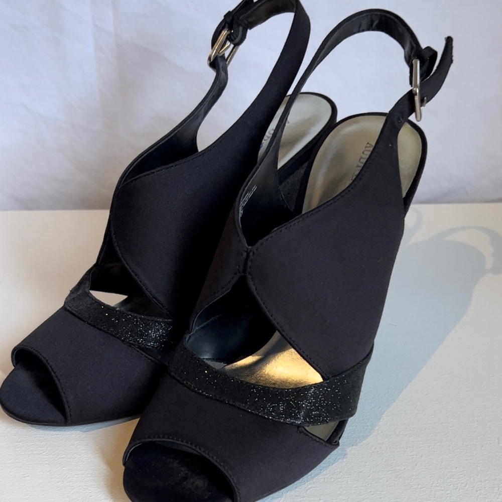 Audrey Brooke Sadie Black Heel Open Toe  size 10m